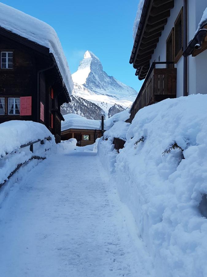 Strahlhorn Apartamento Zermatt Exterior foto